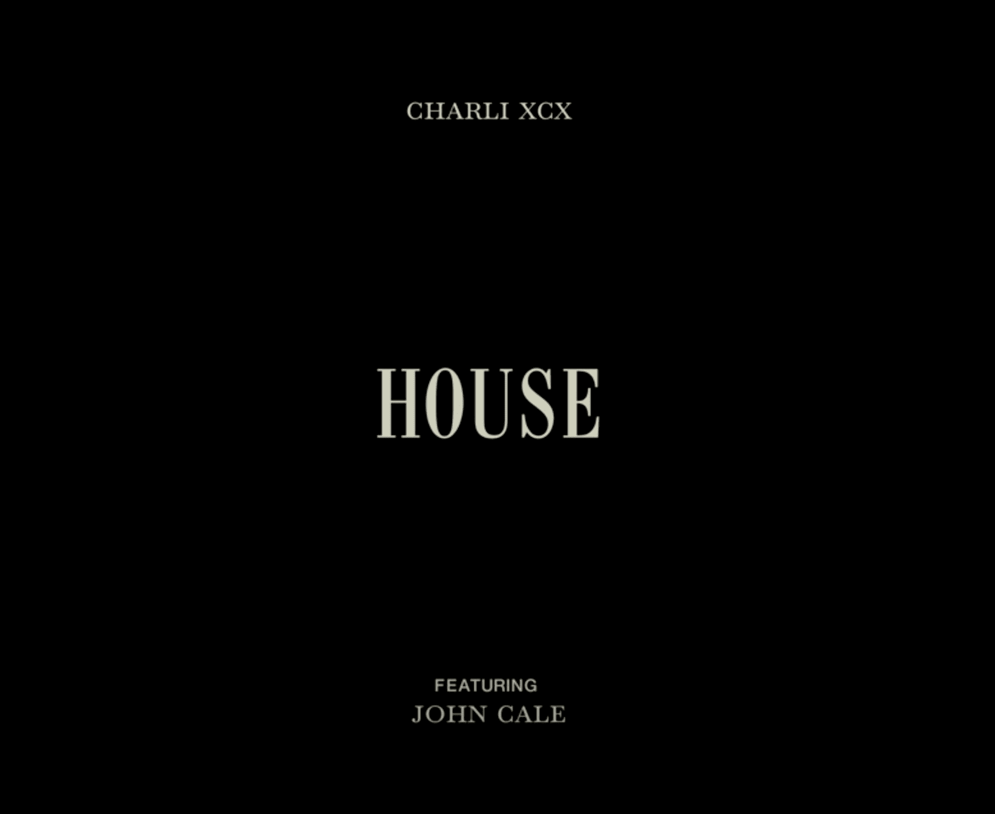 チャーリーXCX、ジョン・ケイルとコラボした新曲Houseを公開 DJPLUM