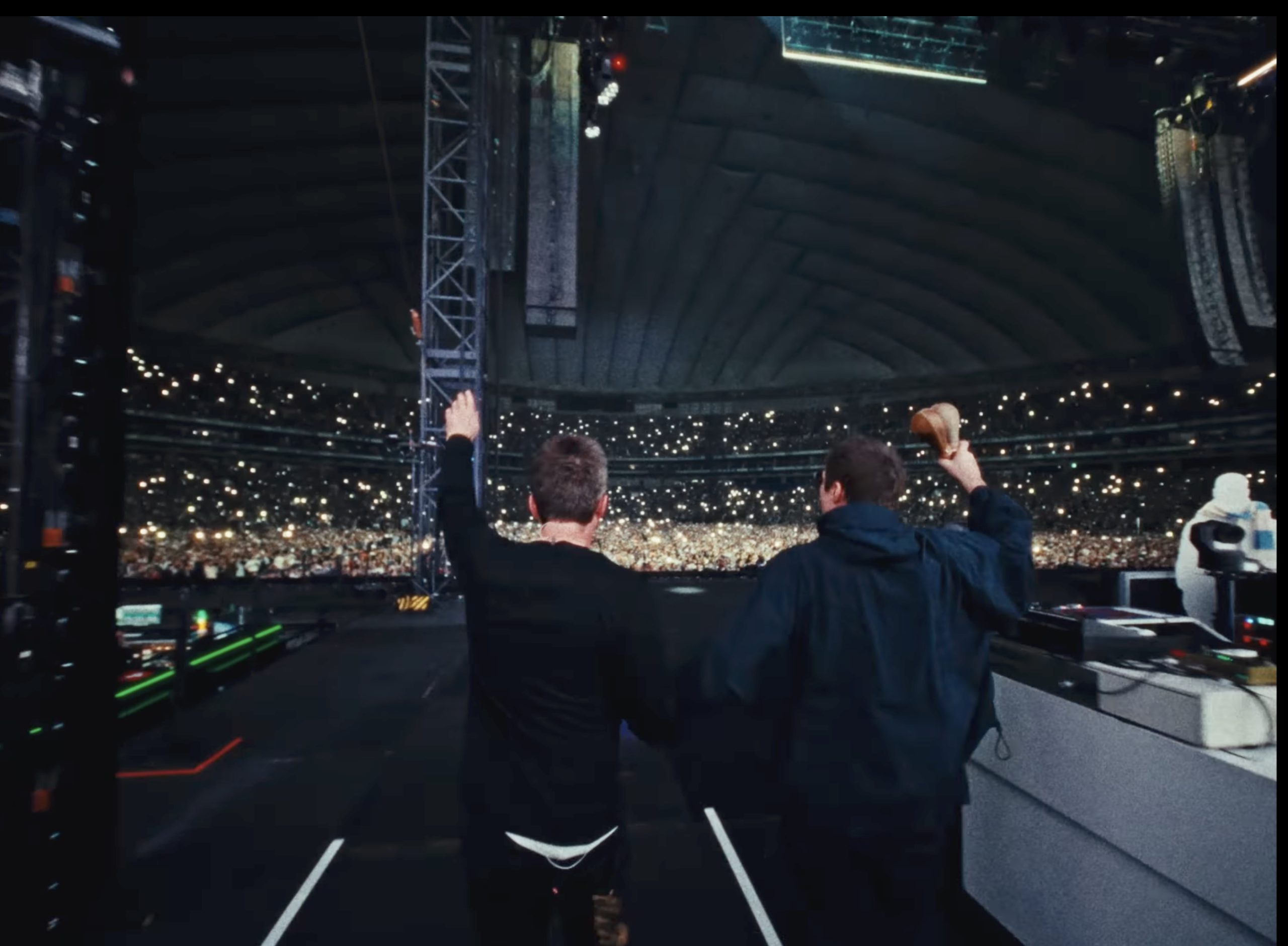 『オアシス・ライヴ ’25 オーパス』